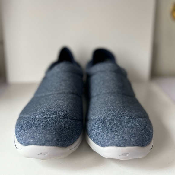 Skechers “Go Lounge” Navy Blue Slip-In Sneakers Women’s 11 - Picture 5 of 7